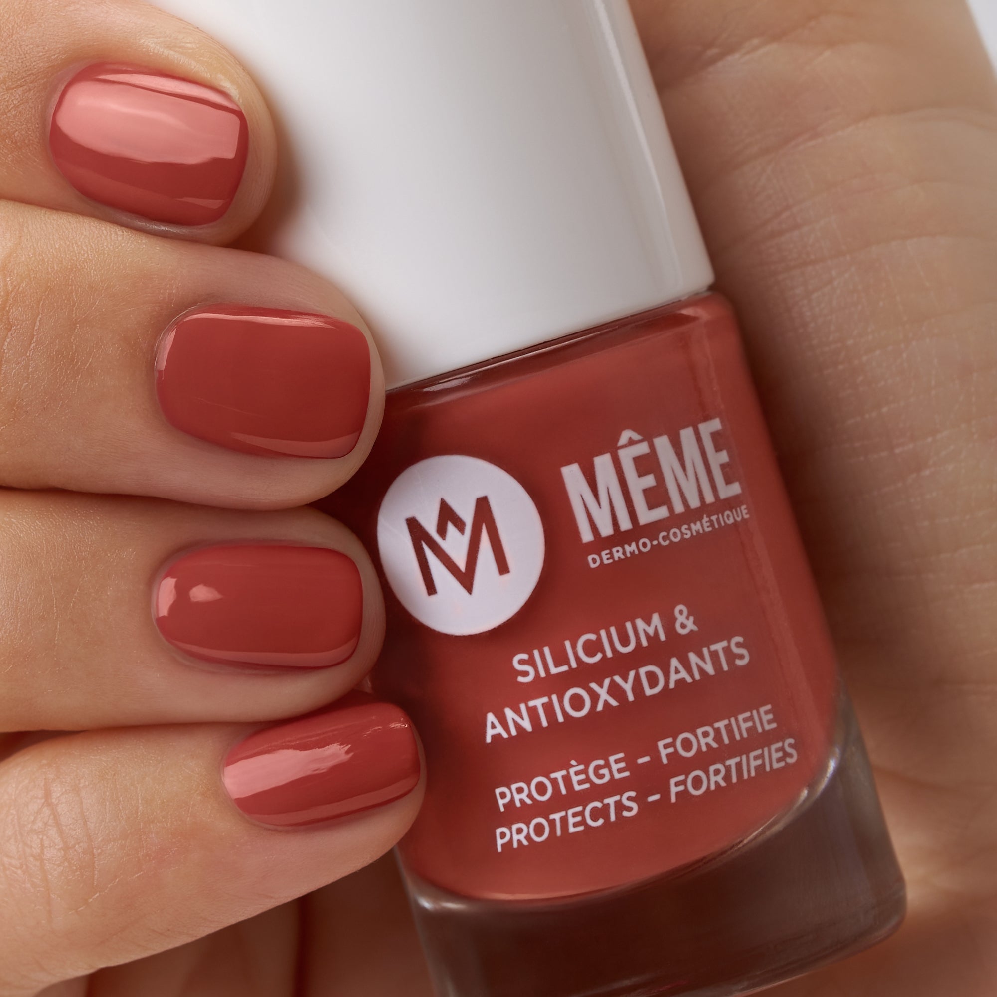 Même Cosmetics - Nagellack mit Silicium - diverse Farben 10 ml